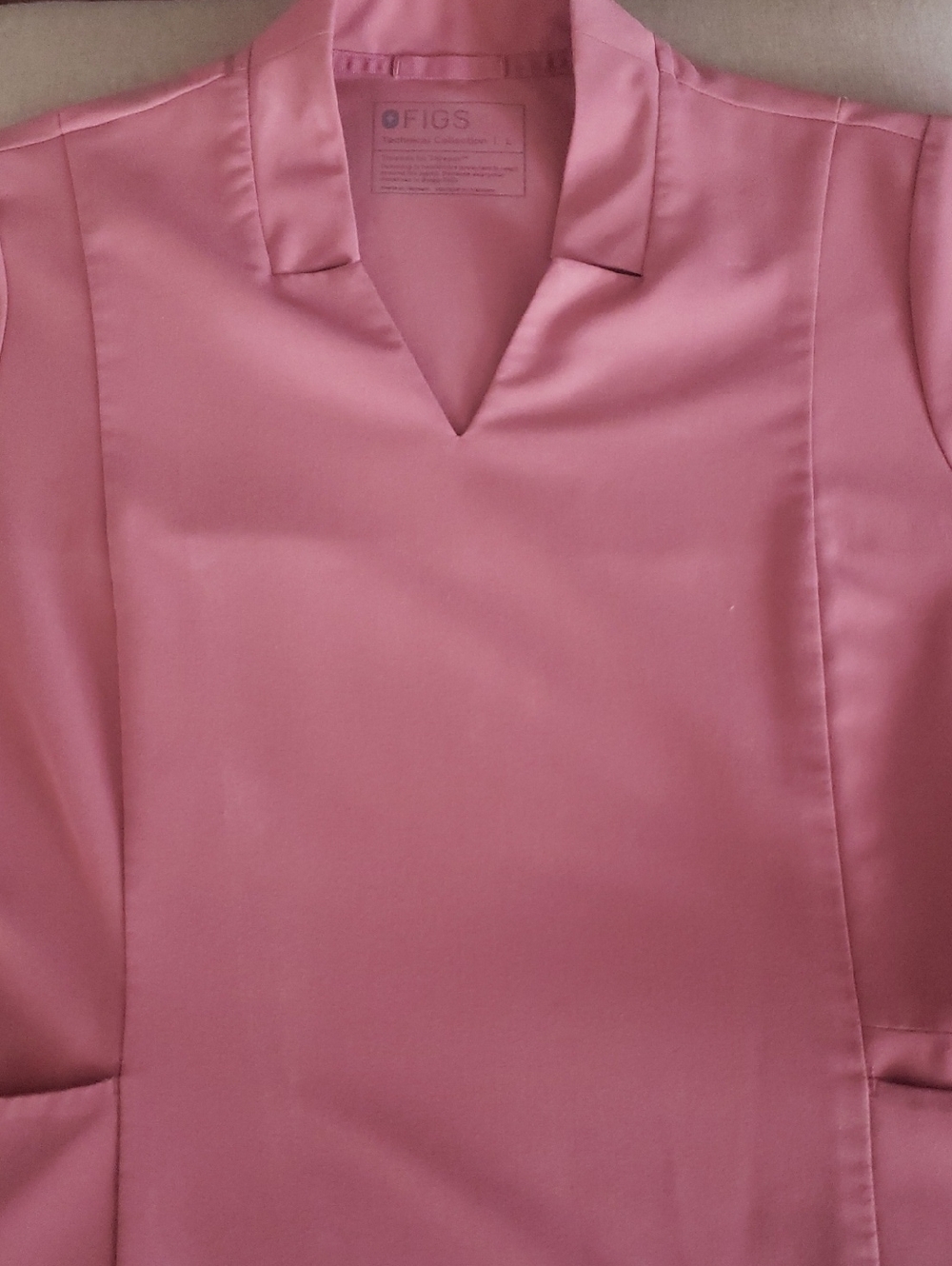 Figs Inala Slim Scrub top Large Like New